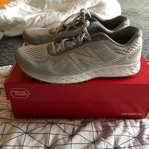 women’s new balance shoes 8.5